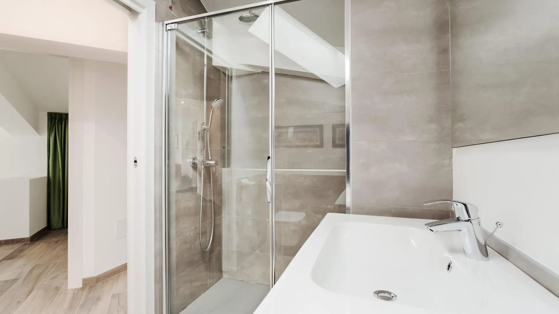 Amazing Flat With Big Terrace And Private Car Park Apartment Verona