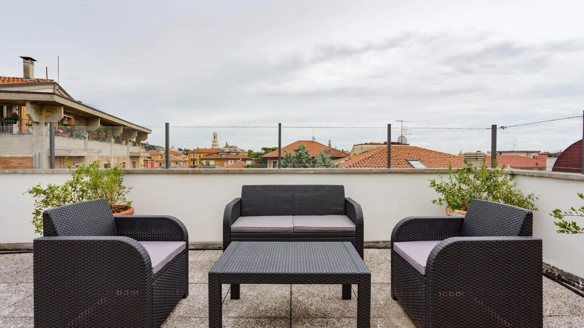 Amazing Flat With Big Terrace And Private Car Park Daire Verona İtalya